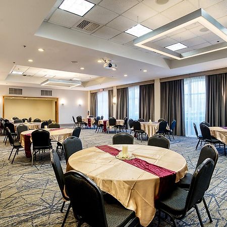 Holiday Inn Express La Plata By Ihg Екстериор снимка