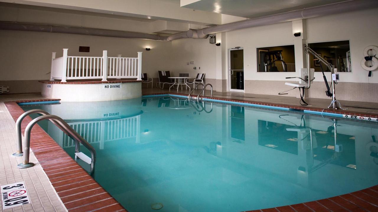 Holiday Inn Express La Plata By Ihg Екстериор снимка