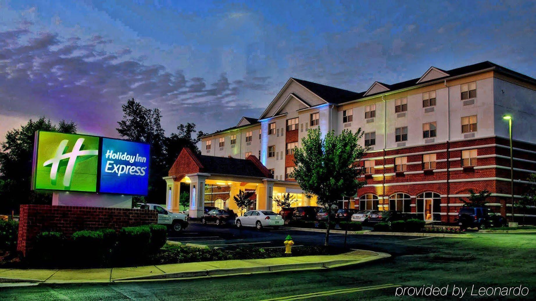 Holiday Inn Express La Plata By Ihg Екстериор снимка